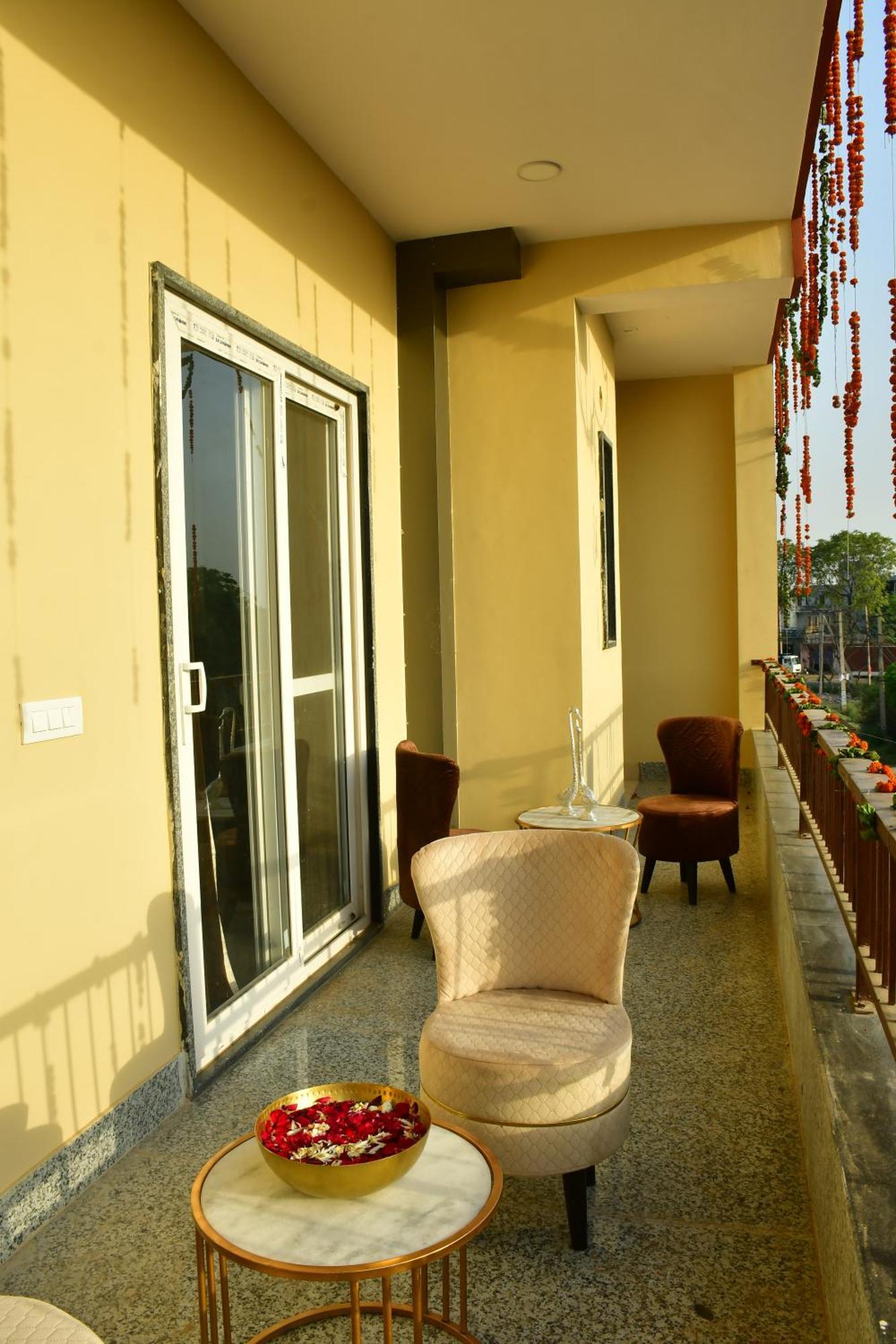 Sadabahar Regency Ξενοδοχείο Bahora Εξωτερικό φωτογραφία